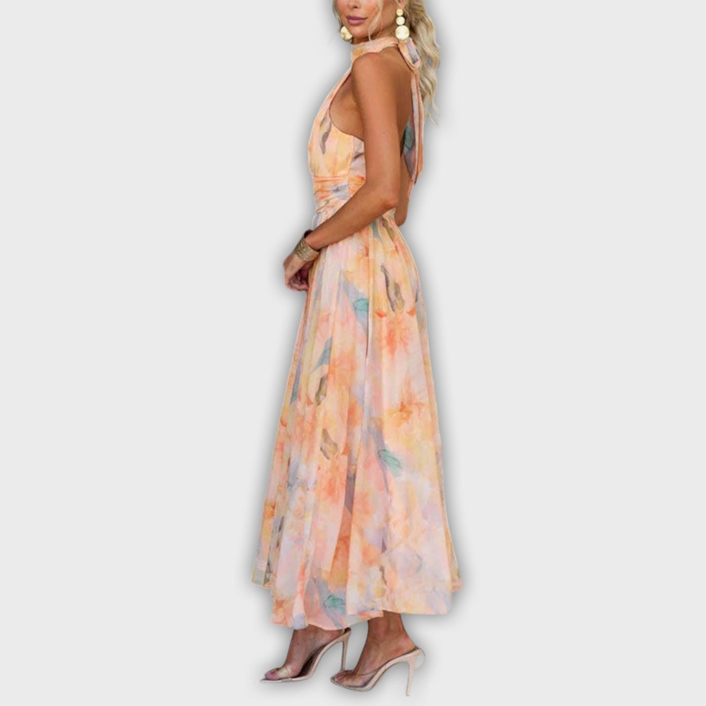 Vestido maxi con estampado acuarela y tirantes halter