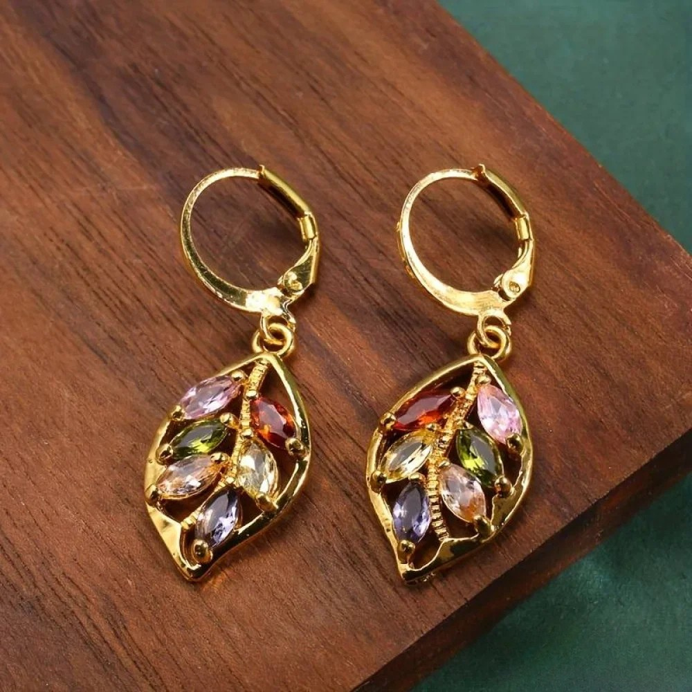 Pendientes vintage de oro con zirconia de colores