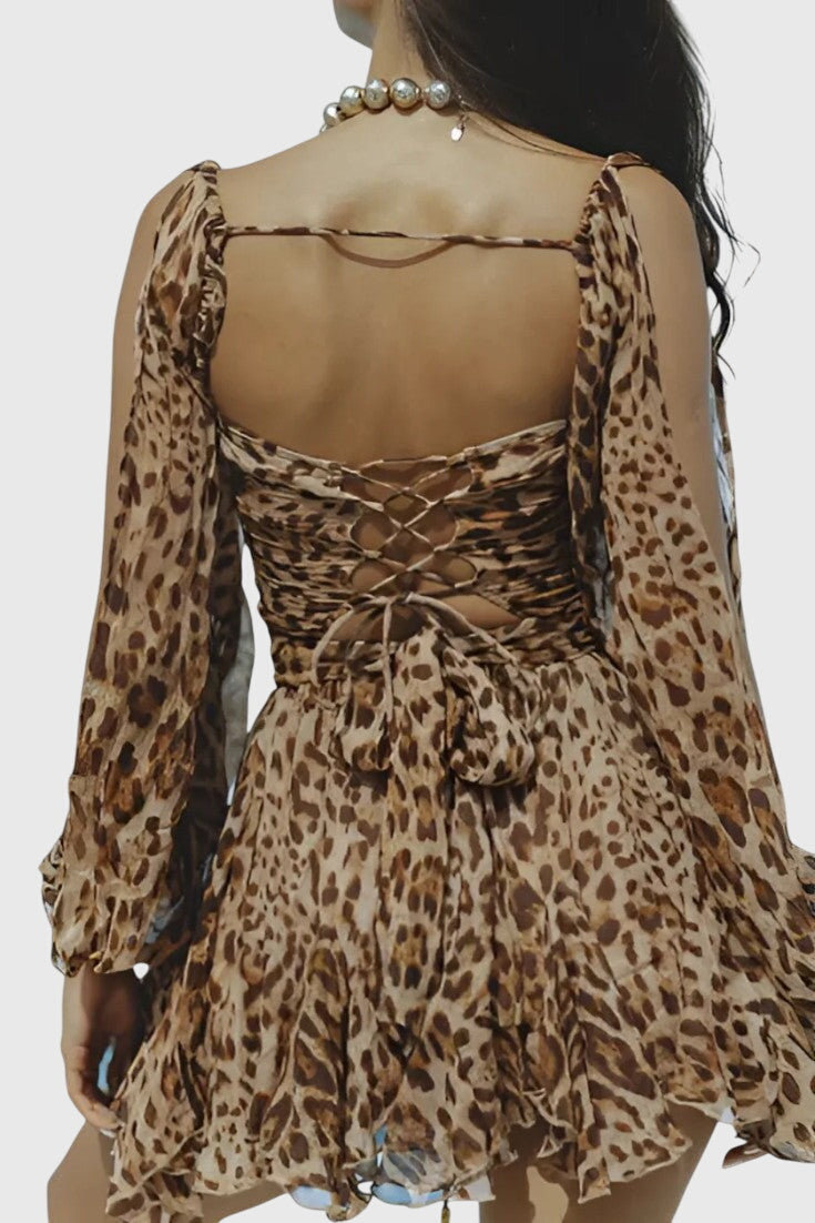 Vestidos mini con escote en V y mangas ligeras