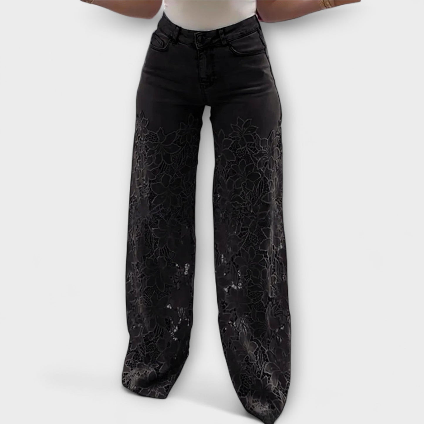 Vaqueros patchwork con encaje