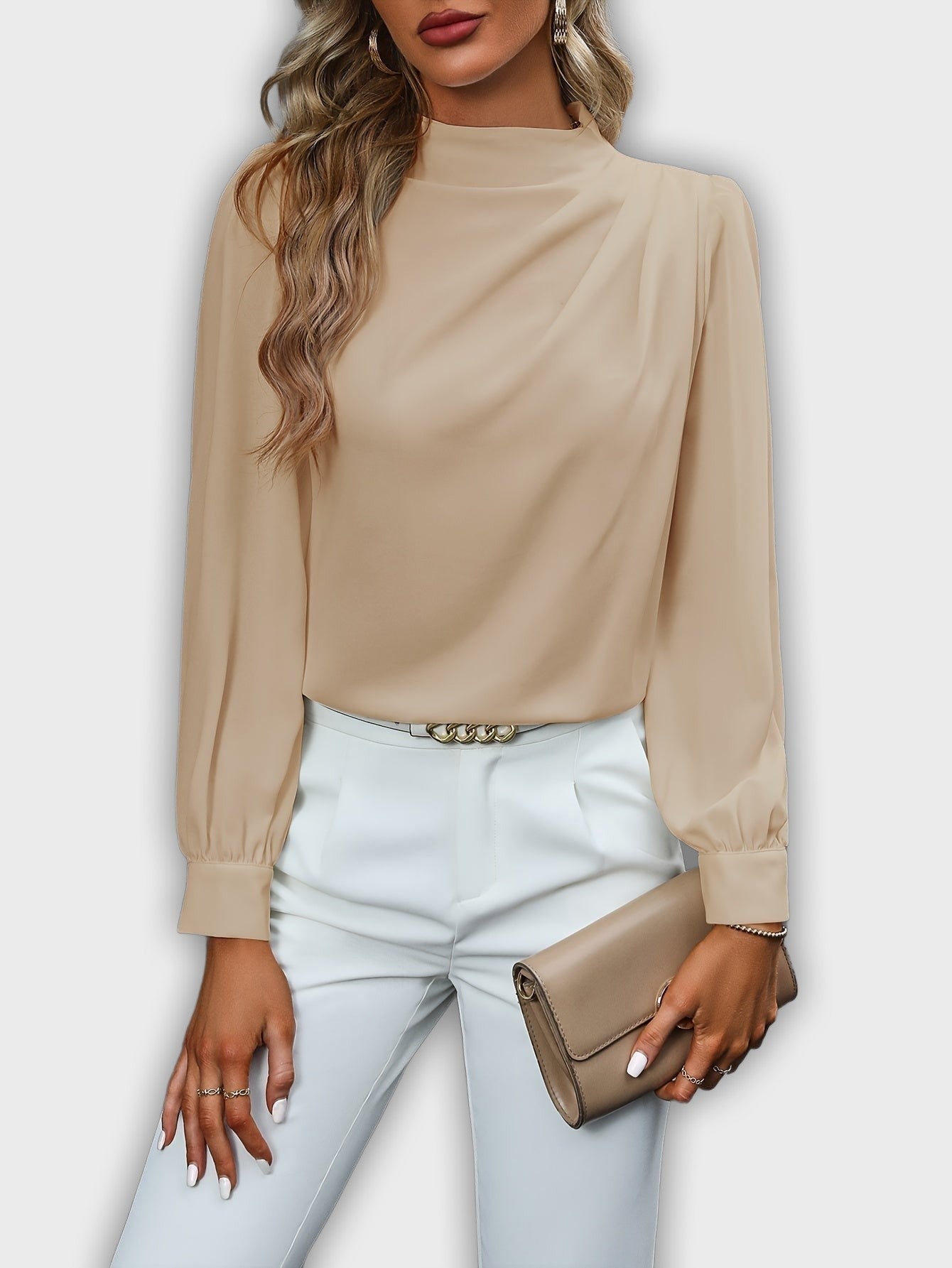 Camisa elegante de cuello alto