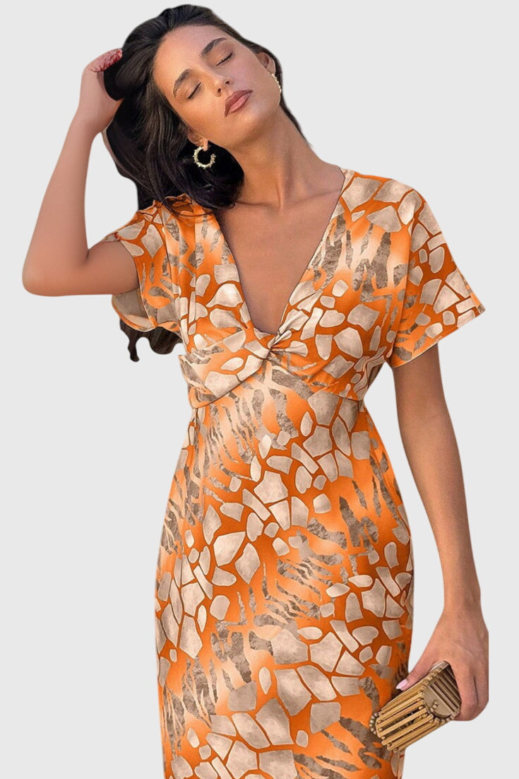 Vestidos con estampado abstracto y escote en V