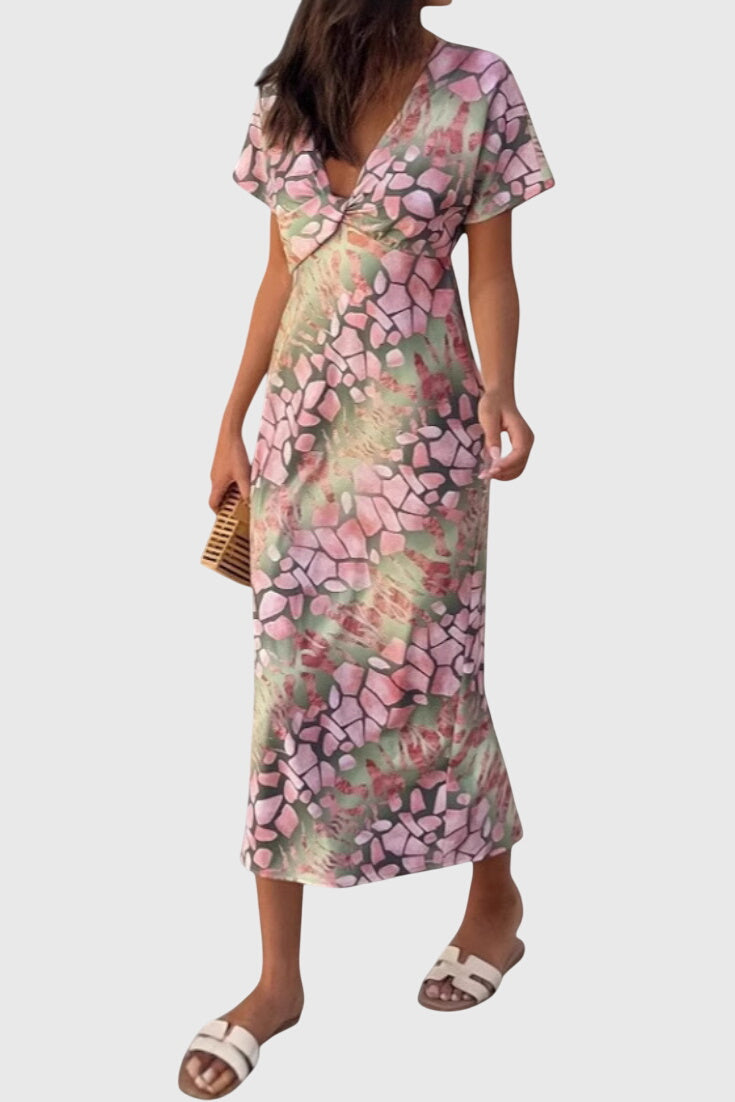 Vestidos con estampado abstracto y escote en V