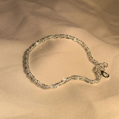 Pulsera elegante y brillante con toque de lujo