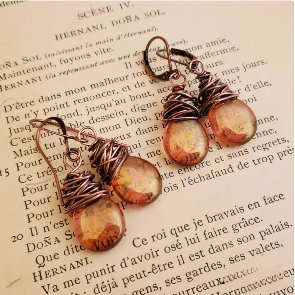 Pendientes boho con piedras brillantes