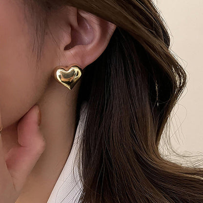 Pendientes de corazón elegantes con zirconia de alta calidad