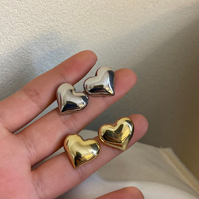 Pendientes de corazón elegantes con zirconia de alta calidad