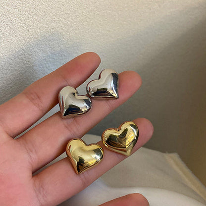 Pendientes de corazón elegantes con zirconia de alta calidad