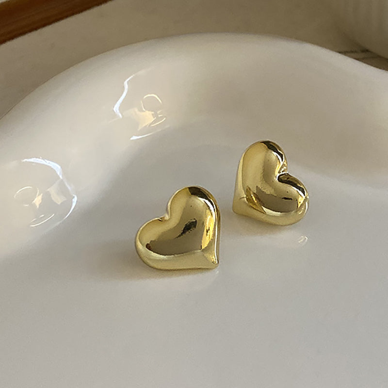 Pendientes de corazón elegantes con zirconia de alta calidad