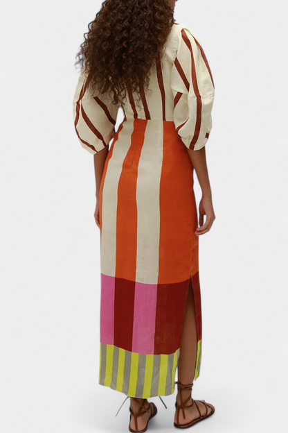 Vestido Alison suave con escote delantero y mangas abullonadas