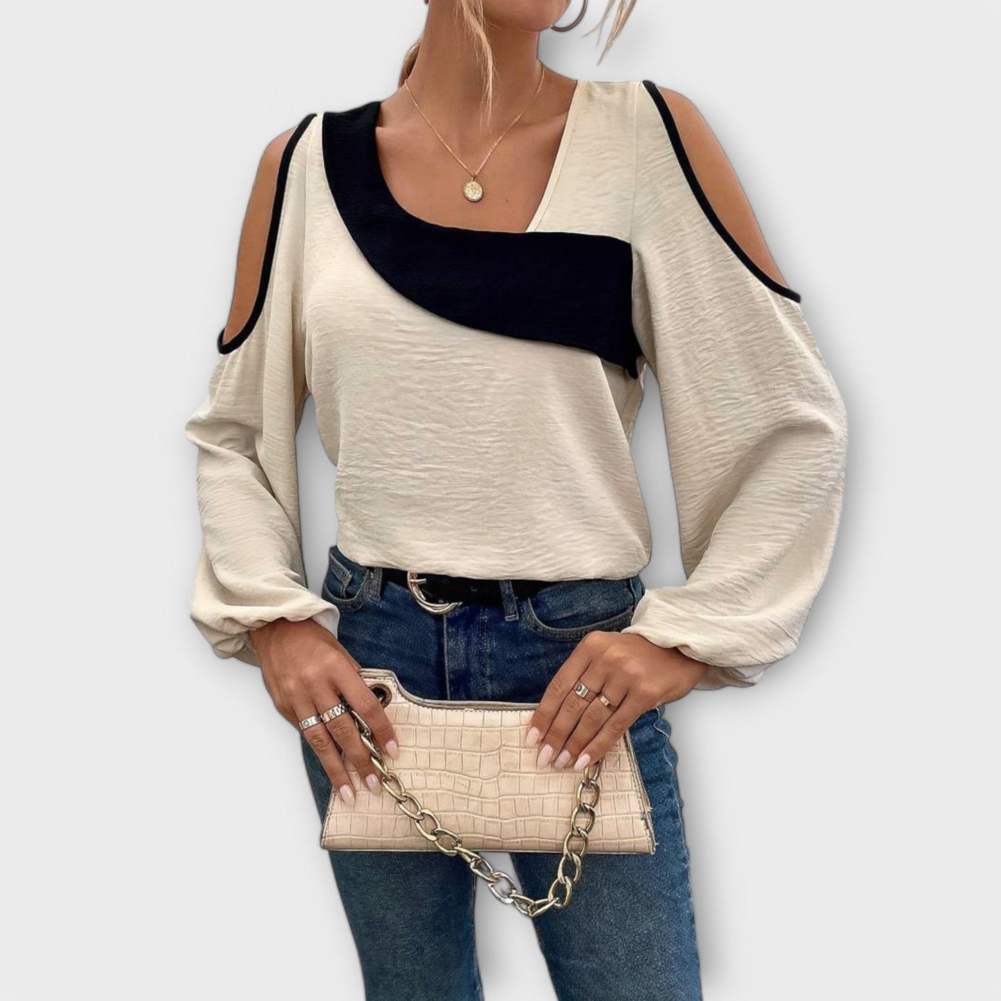 Camisa Scarlet de cuello cuadrado con mangas largas