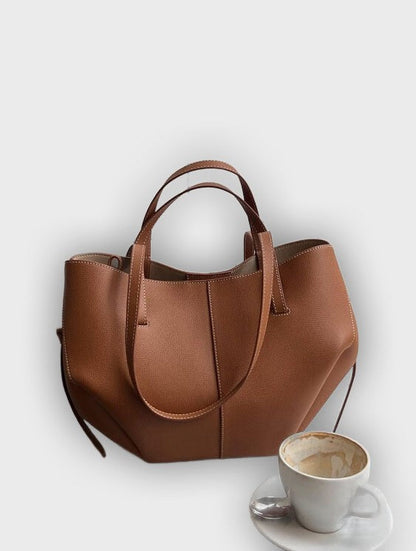 Bolso de mano con pliegues laterales