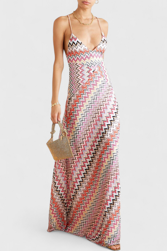 Vestidos largos de colores con escote profundo y espalda con diseño