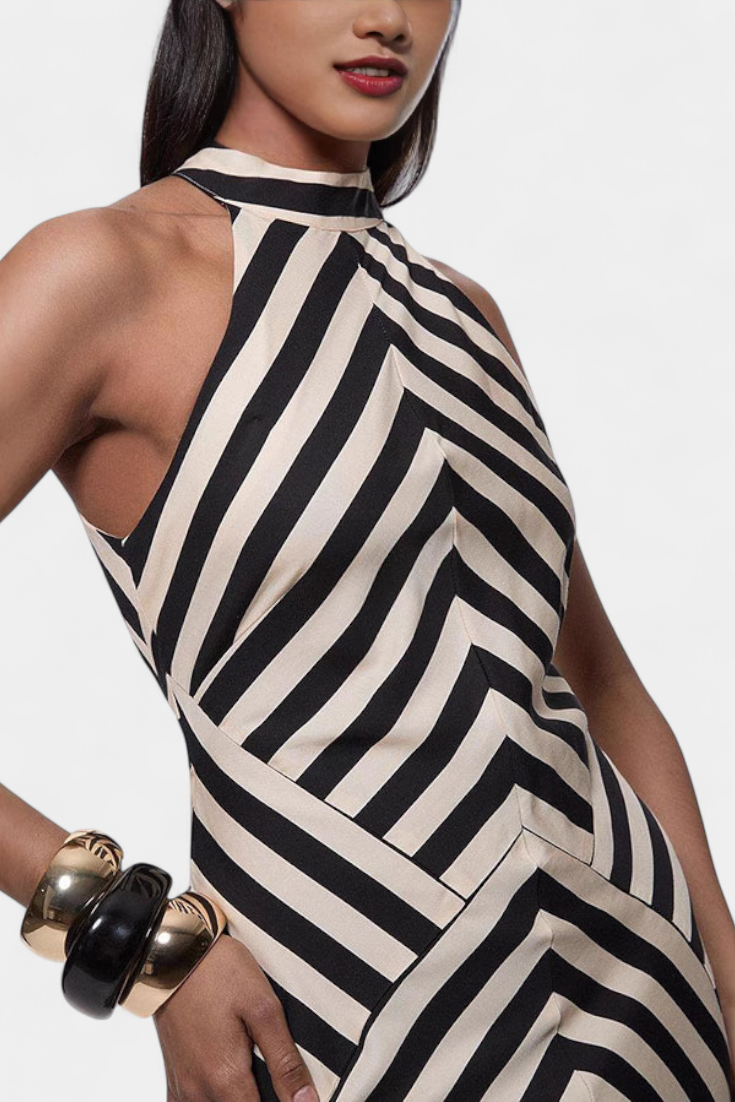 Vestido maxi halter Crispina con rayas negras y espalda descubierta