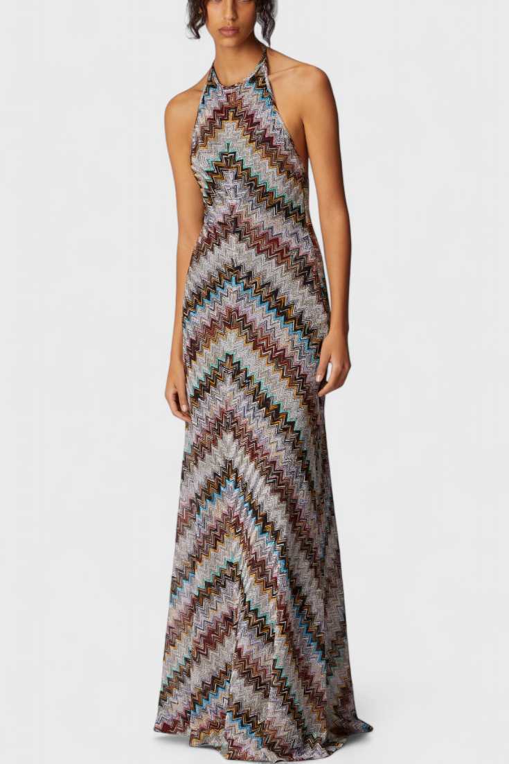 Vestido Melissa con cuello halter y zigzag con acabado iridiscente