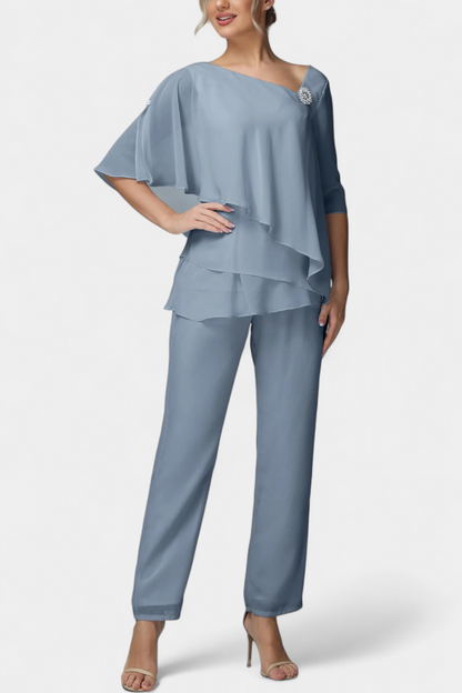 Conjunto Dina de dos piezas con silueta femenina sin esfuerzo