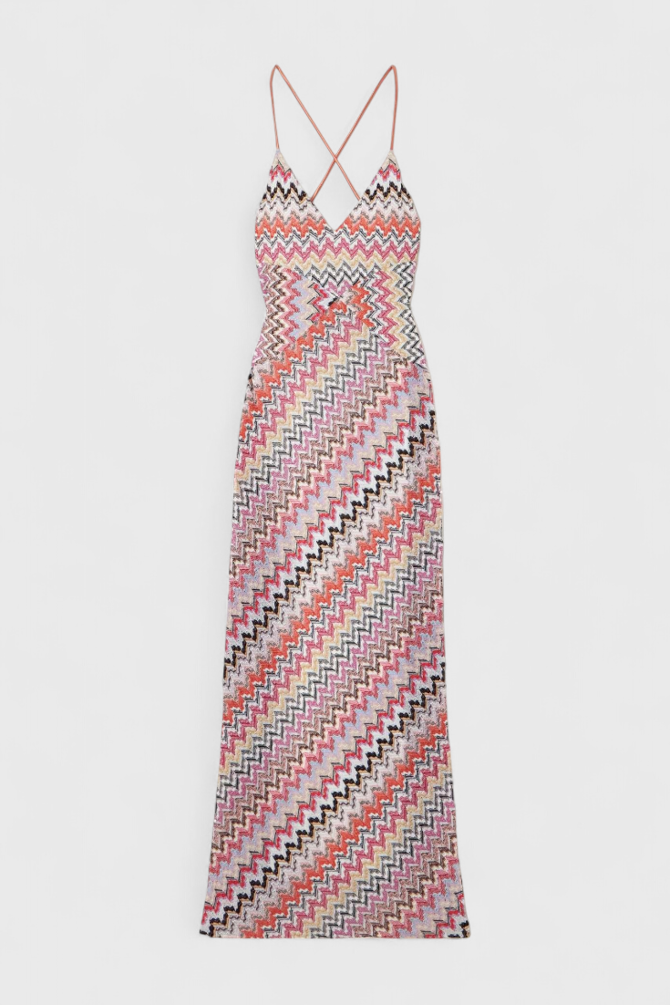 Vestidos largos de colores con escote profundo y espalda con diseño