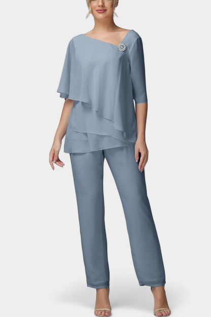 Conjunto Dina de dos piezas con silueta femenina sin esfuerzo